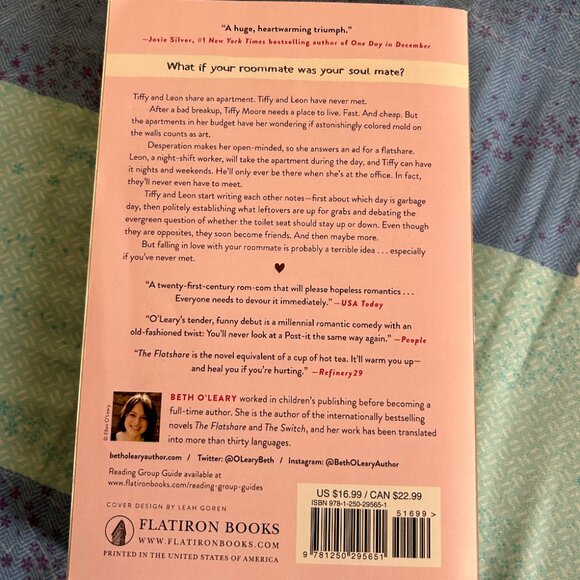 The Flatshare by Beth O'Leary - Picture 2 of 2